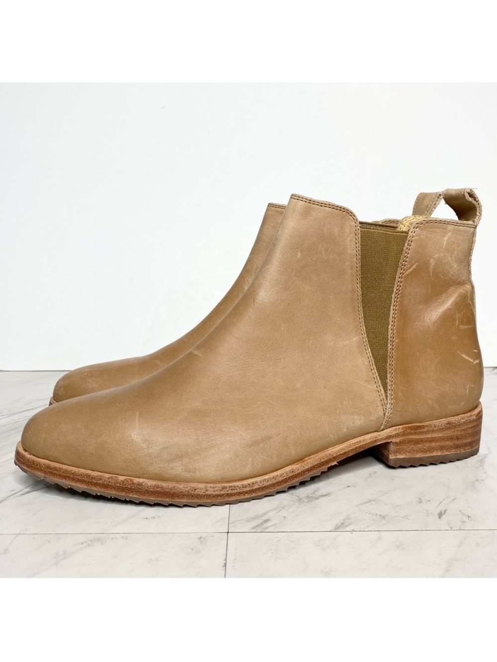 Nisolo Brown Leather Almond Toe Classic Chelsea Bootie 10